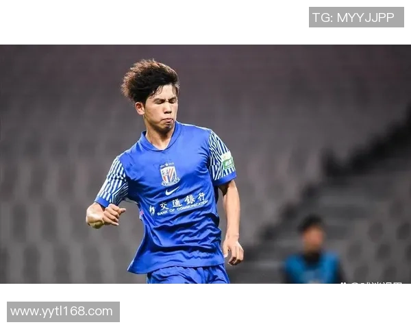 中国足球励志球星榜单：从逆境中崛起的足球英雄们