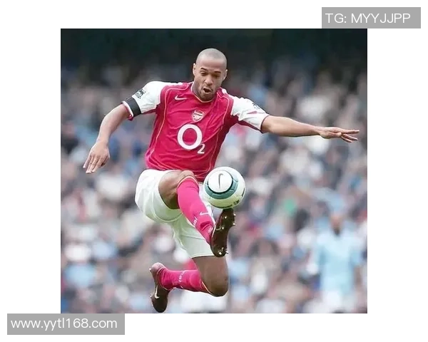 彩足球球星风采展现 从绿茵场到全球舞台的传奇故事