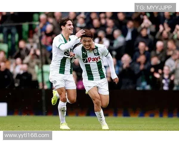 足球球星情侣头像真人版高清写真精彩瞬间展示 足球球星情侣头像真人版高清写真精彩瞬间展示